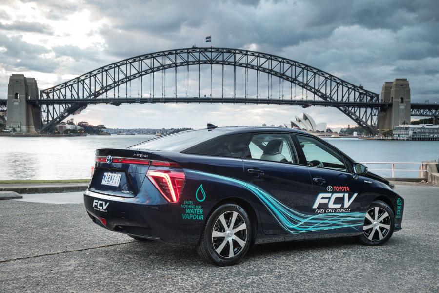  Toyota Mirai 2016 года  (AU) (фото 5 из 15)